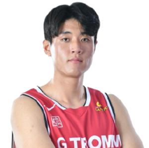 https://img.wehelpu.cn/img/basketball/player/a83e1ef3a04a658356029ab5414b082c.png